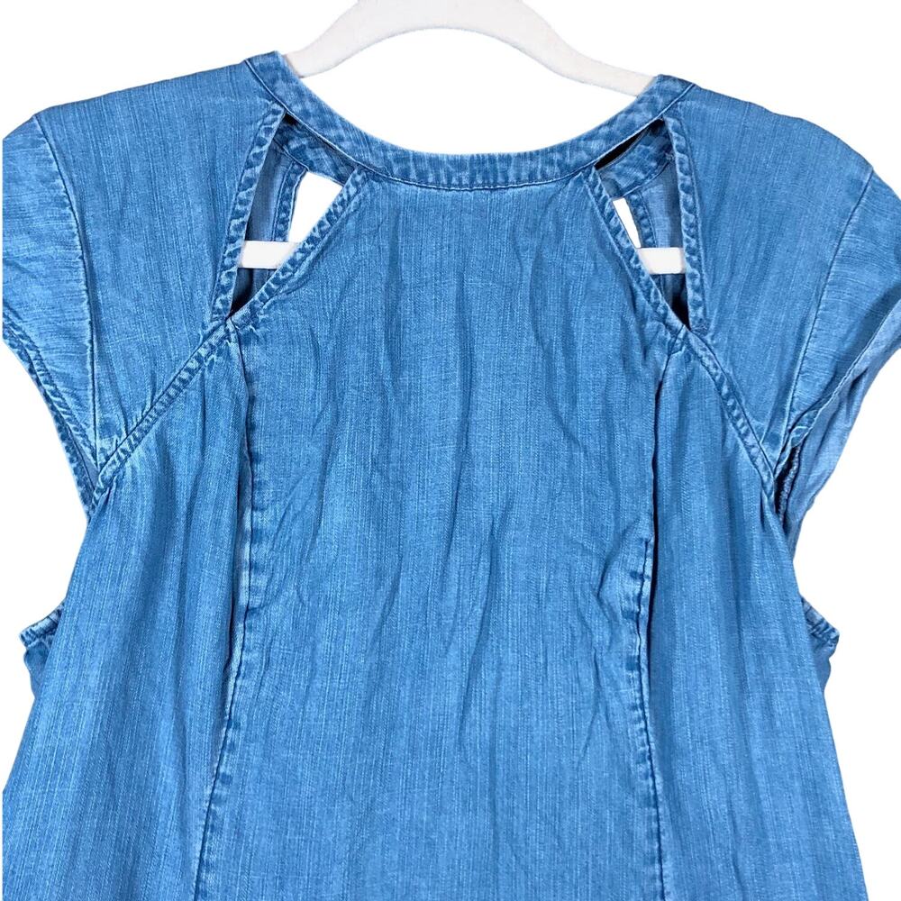 American Eagle Outfitters Blue Buttoned Tie Front Sundress